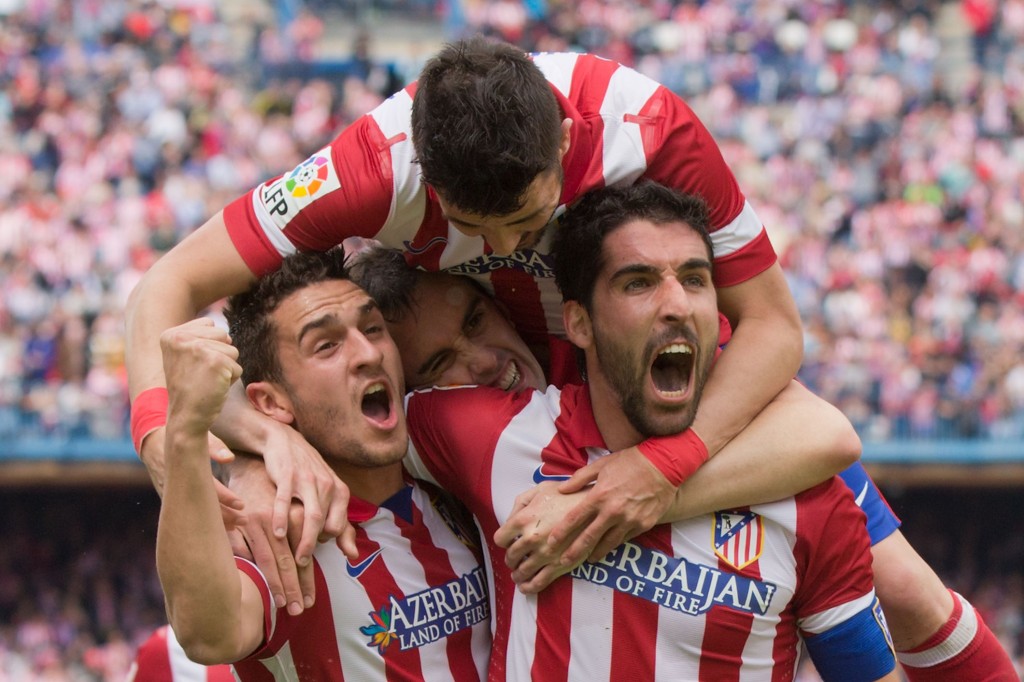 Raul Garcia juhlii maaliaan ja koko joukkue tuulettaa mukana (Getty Images)