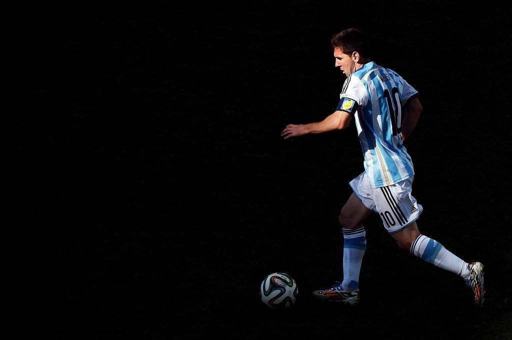 Lionel Messi on ottanut kokonaisen kansakunnan toiveet harteilleen. (Getty)