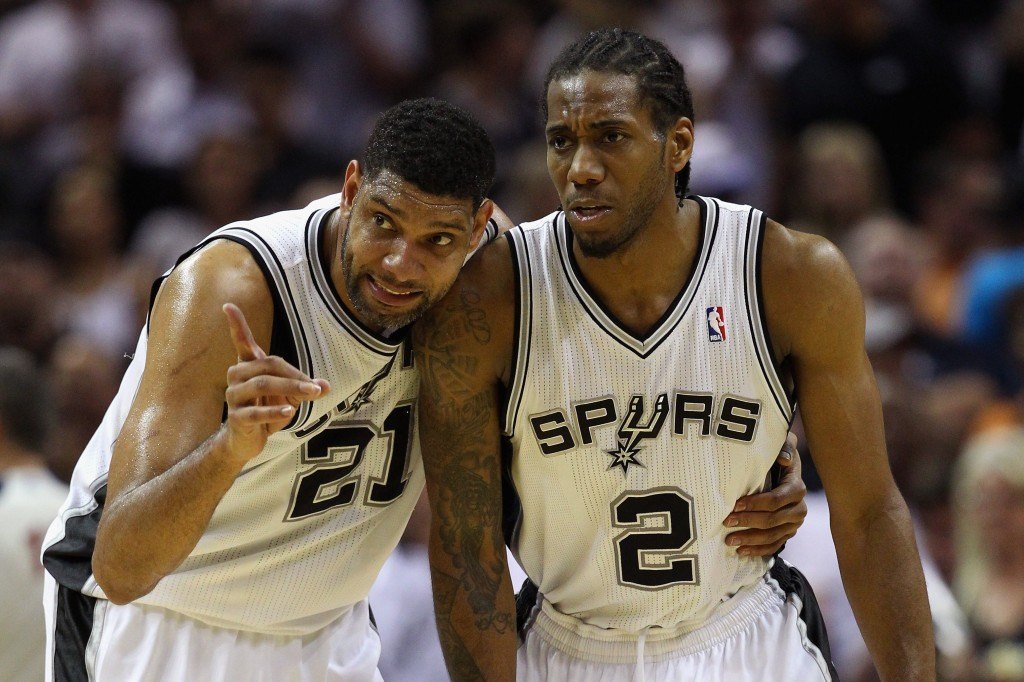 Kawhi Leonard ja Tim Duncan ovat isossa roolissa Spursin menestyksen kannalta. (Getty)