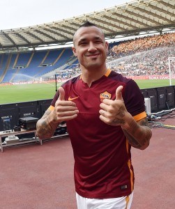 ROME, ITALY - AUGUST 14: Radja Nainggolan of AS Roma gives the thumbs up before the pre-season friendly match between AS Roma and Sevilla FC at Olimpico Stadium on August 14, 2015 in Rome, Italy. (Photo by Giuseppe Bellini/Getty Images)
