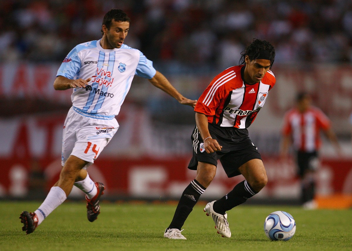 River Plate v Gimnasia de Jujuy | Faneille.com